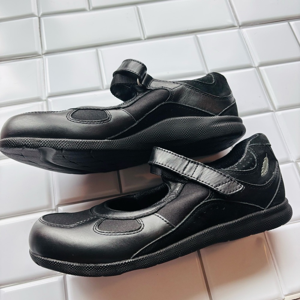 Black‎ Mary Jane Shoes - Picture 4 of 11